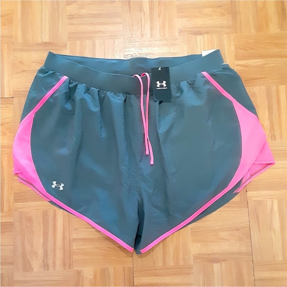 Under Armour Women's Athletic Shorts in Gray and Pink ( 2X )
